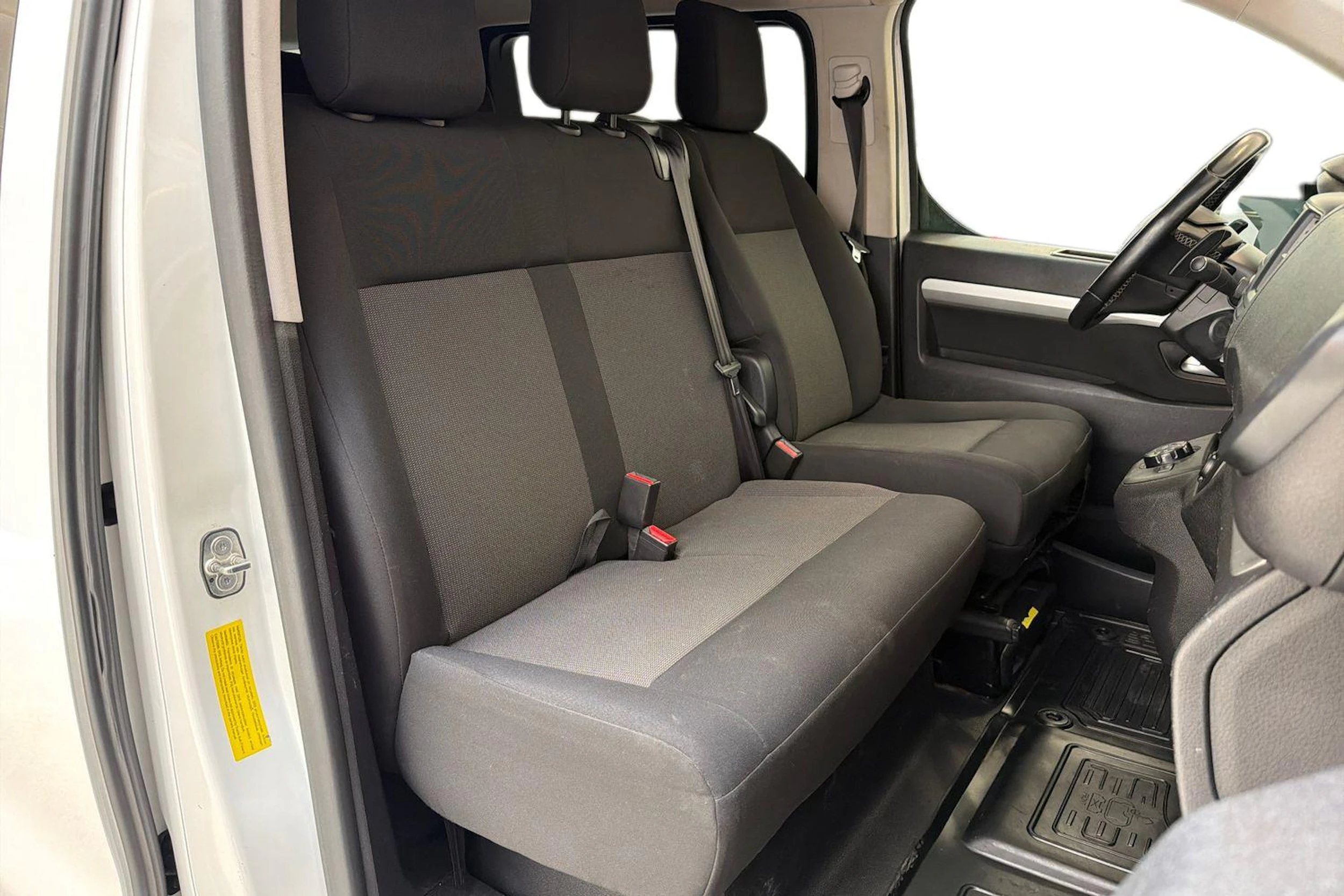 valkoinen Toyota Proace Verso 2020 kuva 11.