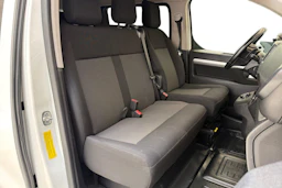 valkoinen Toyota Proace Verso 2020 kuva 11.
