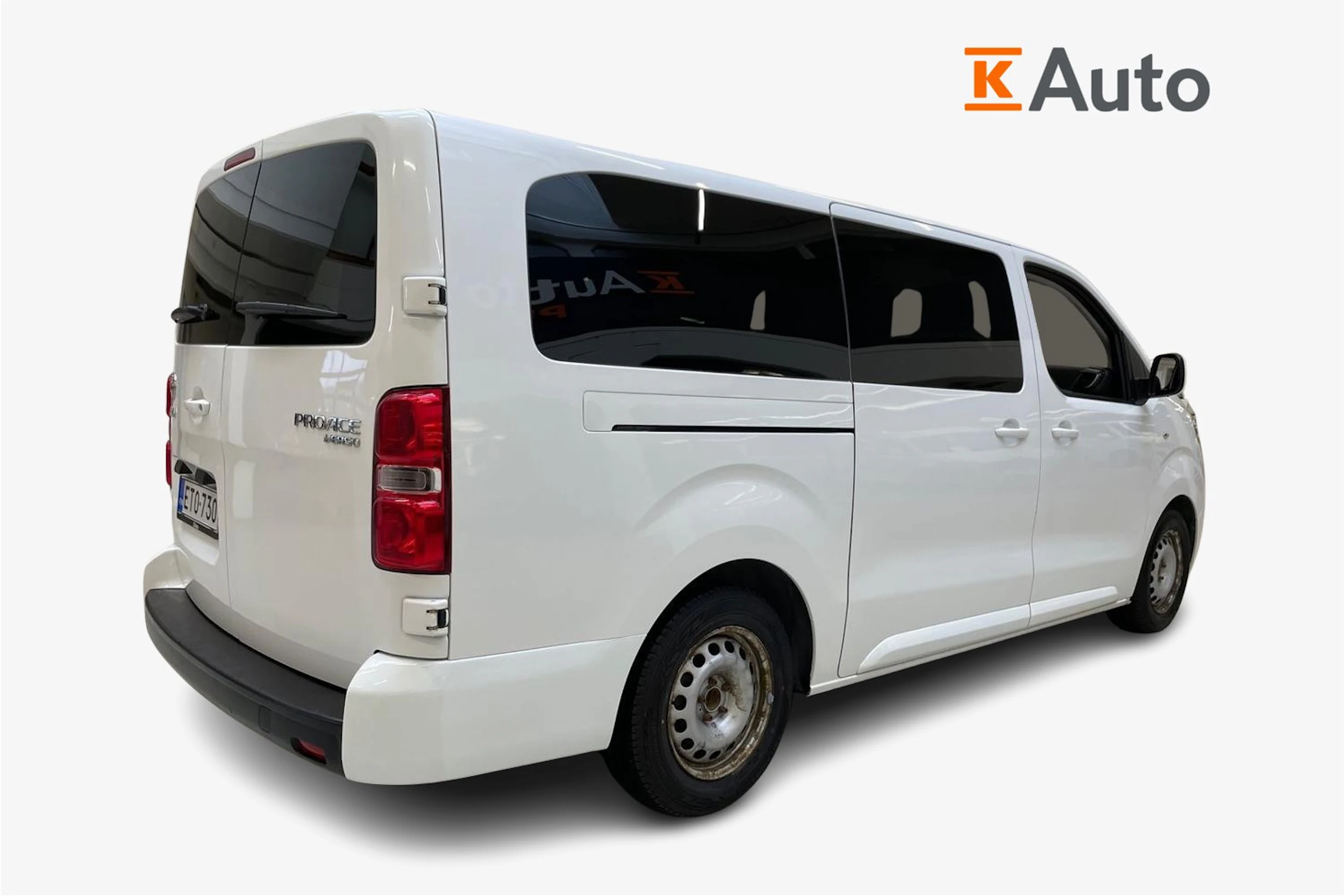 valkoinen Toyota Proace Verso 2021 kuva 3.