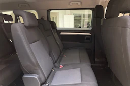 valkoinen Toyota Proace Verso 2021 kuva 13.