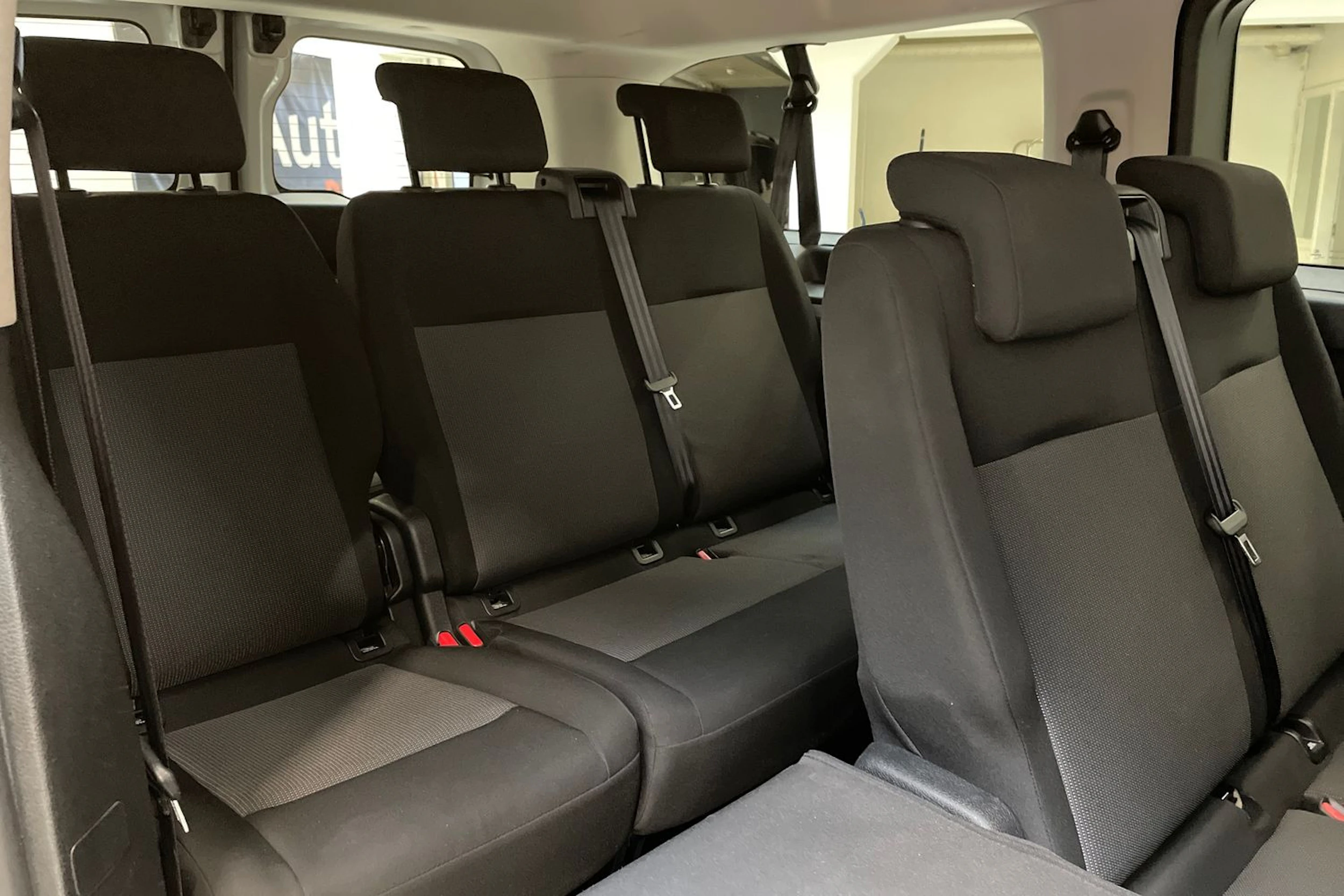 valkoinen Toyota Proace Verso 2021 kuva 15.