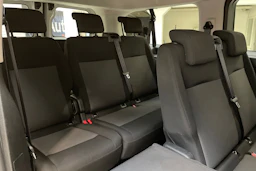 valkoinen Toyota Proace Verso 2021 kuva 15.