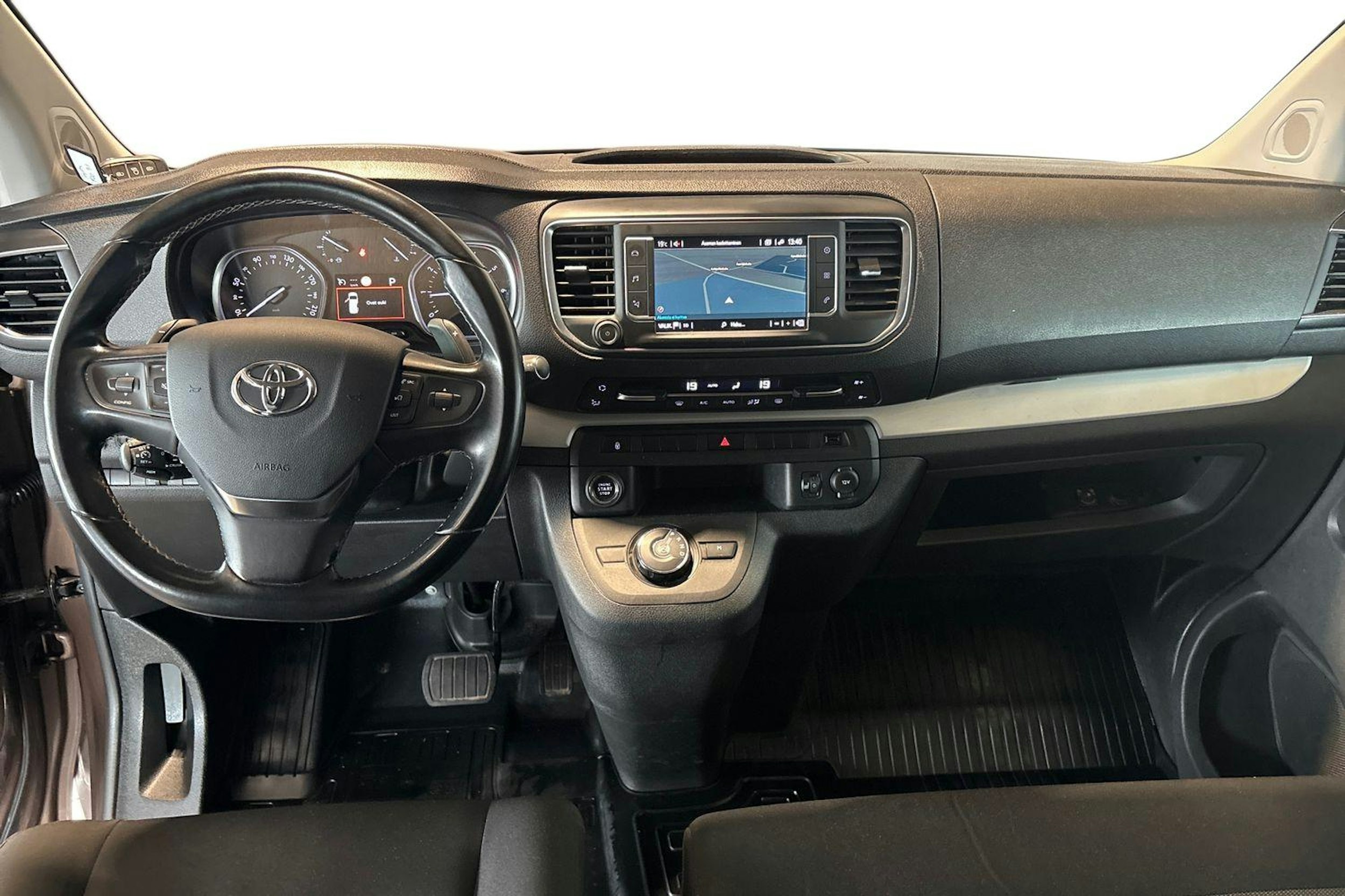 ruskea (beige) Toyota Proace Verso 2021 kuva 9.