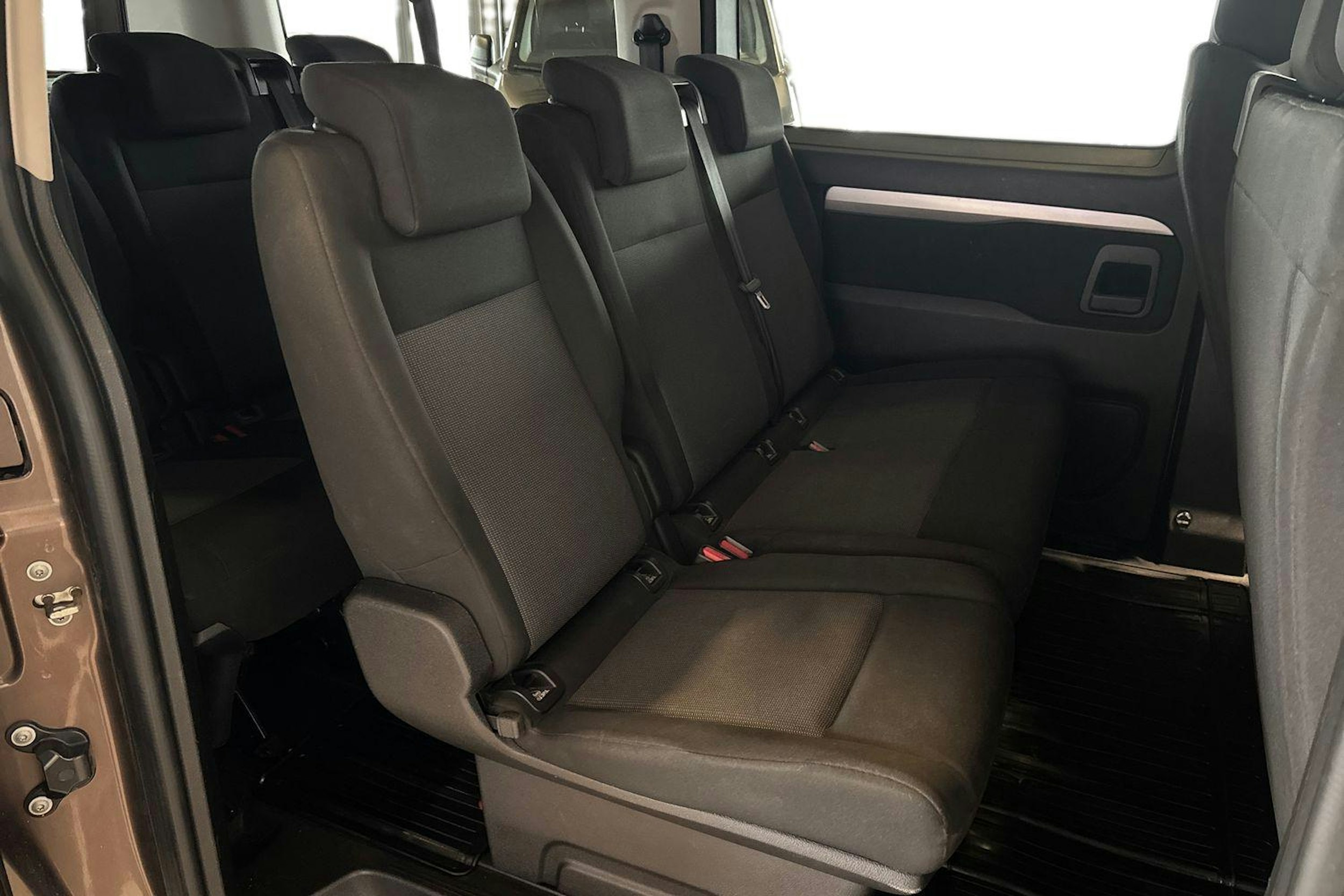 ruskea (beige) Toyota Proace Verso 2021 kuva 10.