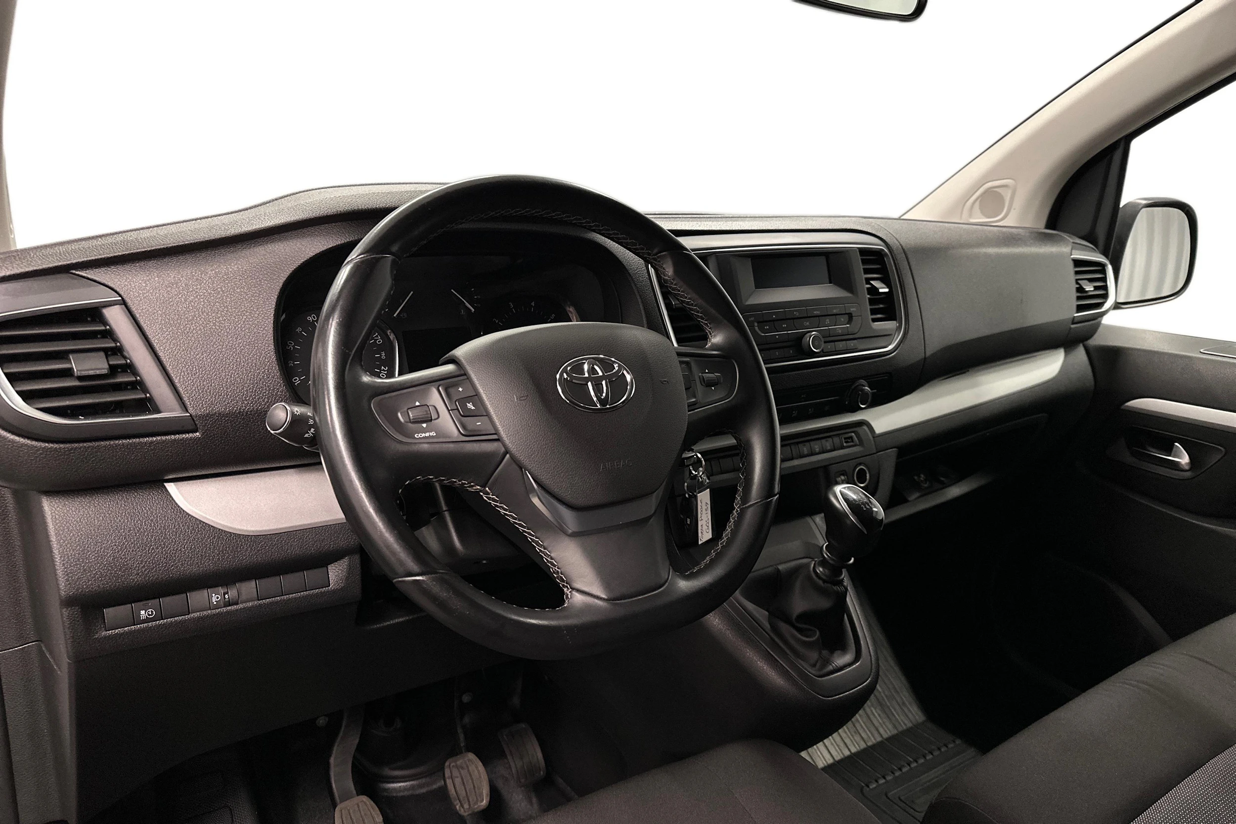 valkoinen Toyota Proace Verso 2021 kuva 6.