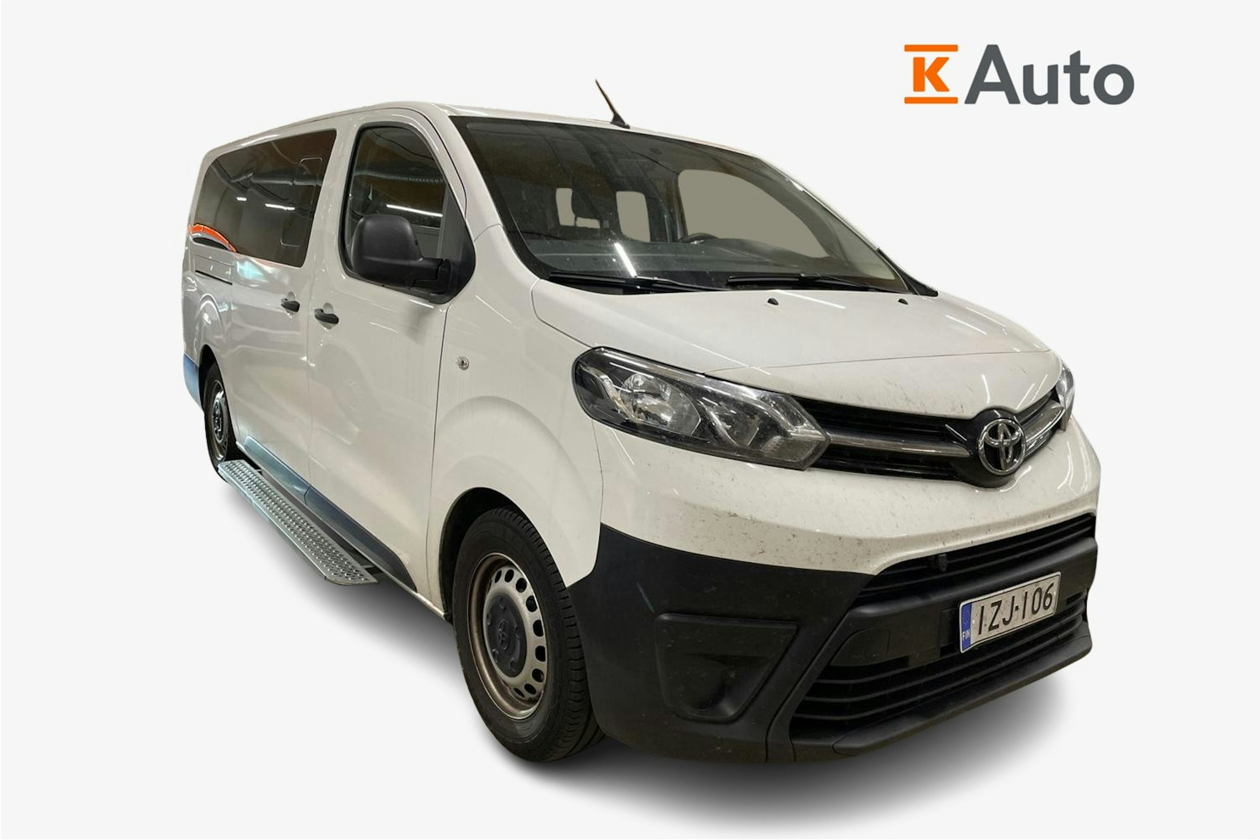 valkoinen Toyota Proace Verso 2021 kuva 1.