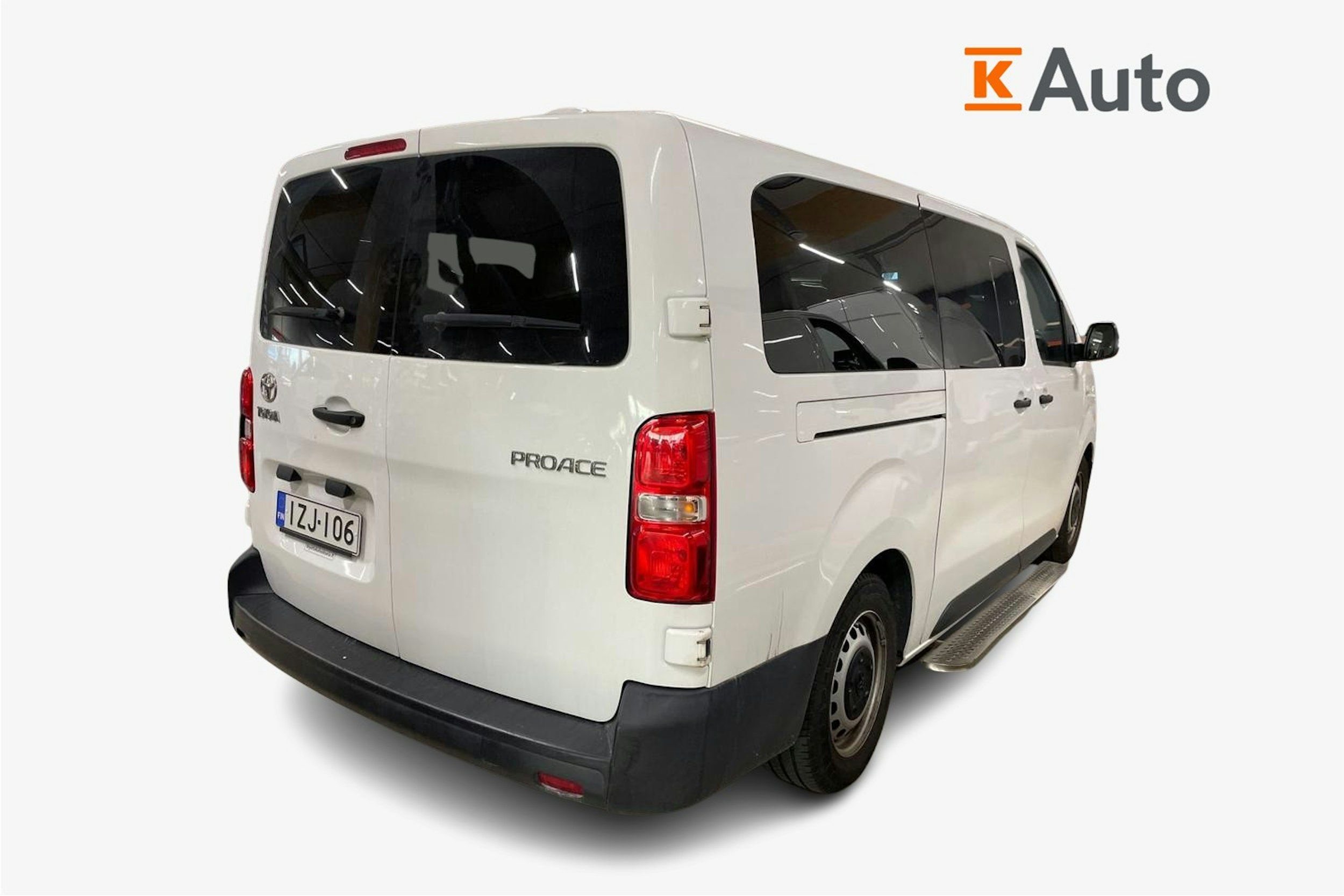 valkoinen Toyota Proace Verso 2021 kuva 2.