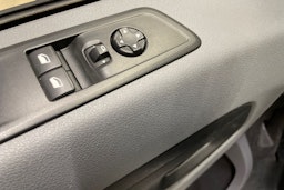 valkoinen Toyota Proace Verso 2021 kuva 27.