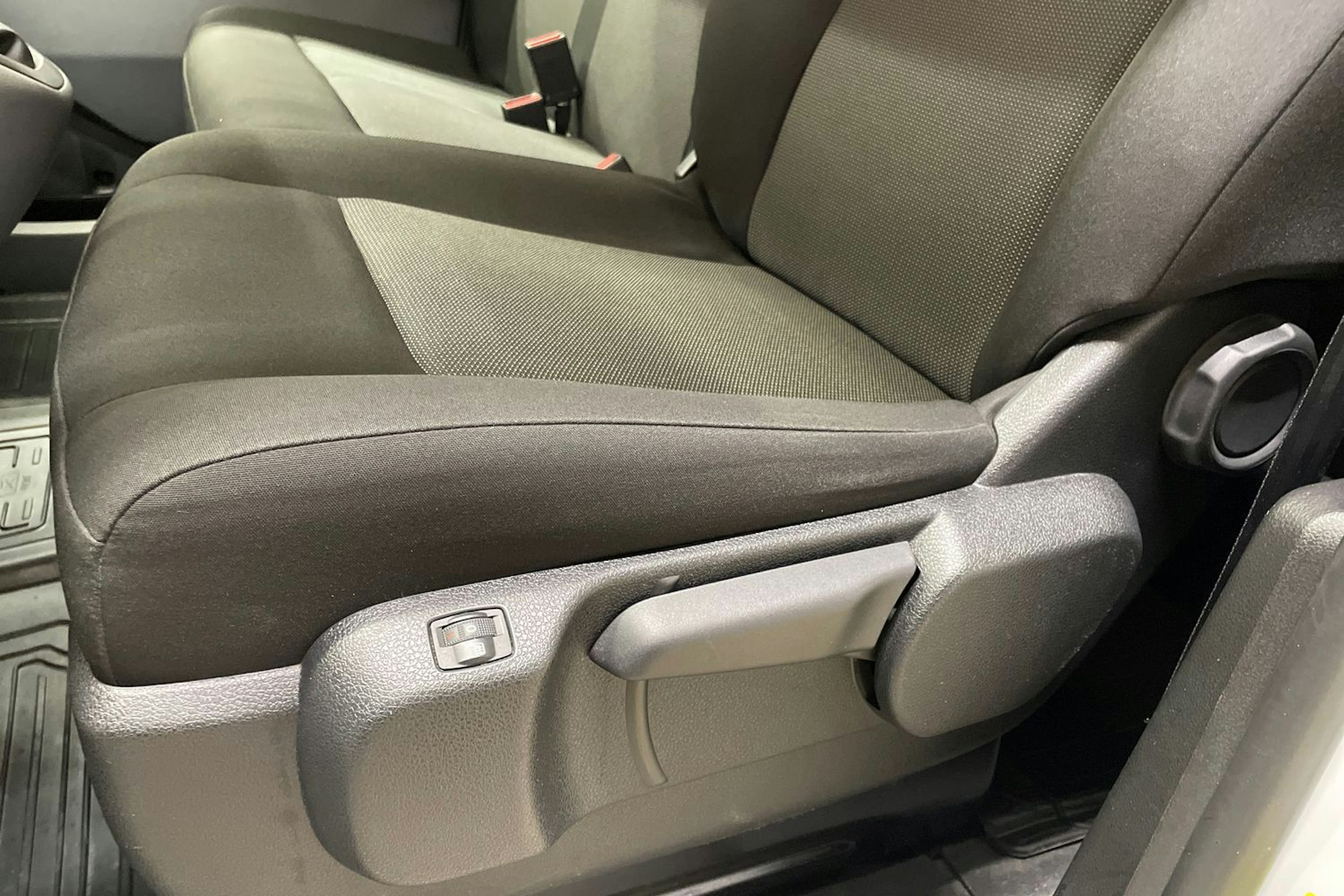 valkoinen Toyota Proace Verso 2021 kuva 28.
