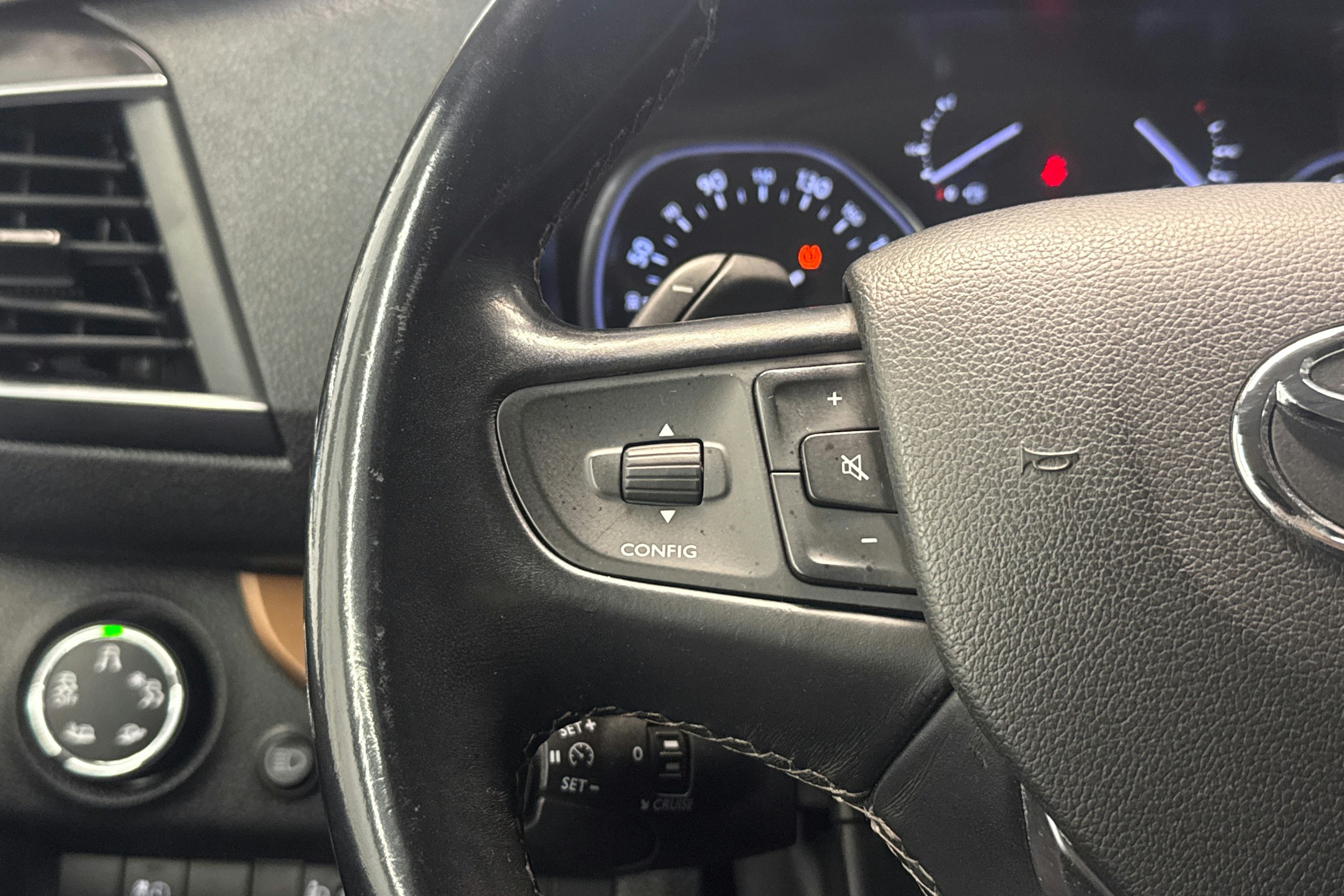 valkoinen Toyota Proace Verso 2021 kuva 16.