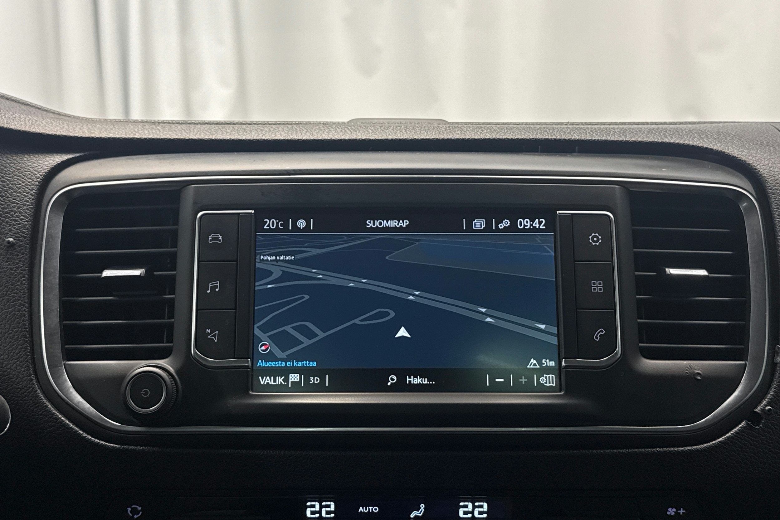 valkoinen Toyota Proace Verso 2021 kuva 19.