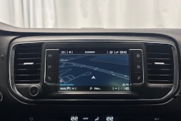 valkoinen Toyota Proace Verso 2021 kuva 19.