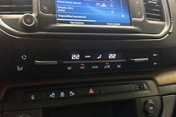 valkoinen Toyota Proace Verso 2021 kuva 23.