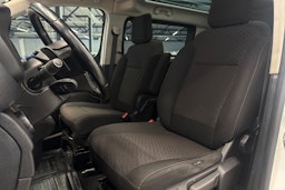 valkoinen Toyota Proace Verso 2021 kuva 25.