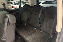 valkoinen Toyota Proace Verso 2021 kuva 27.