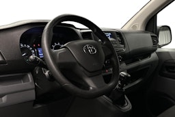 valkoinen Toyota Proace Verso 2022 kuva 6.