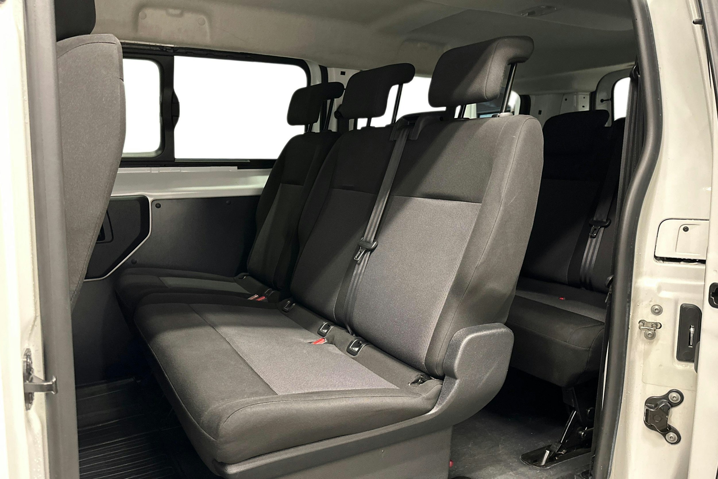 valkoinen Toyota Proace Verso 2022 kuva 8.