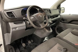 valkoinen Toyota Proace Verso 2022 kuva 7.