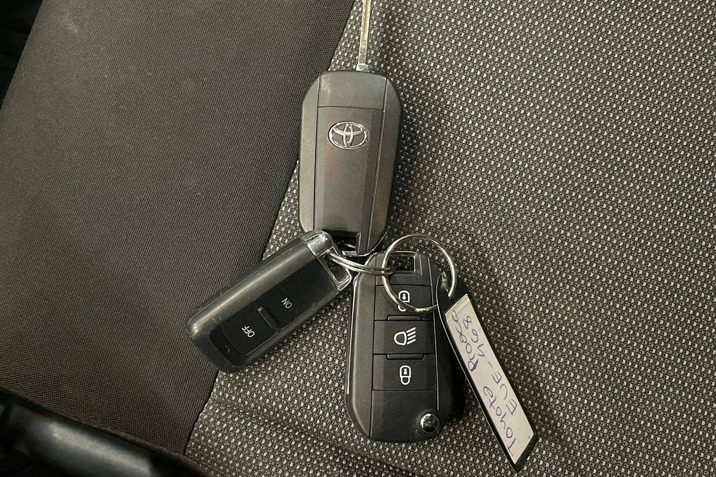 valkoinen Toyota Proace Verso 2022 kuva 23.