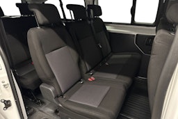 valkoinen Toyota Proace Verso 2022 kuva 8.