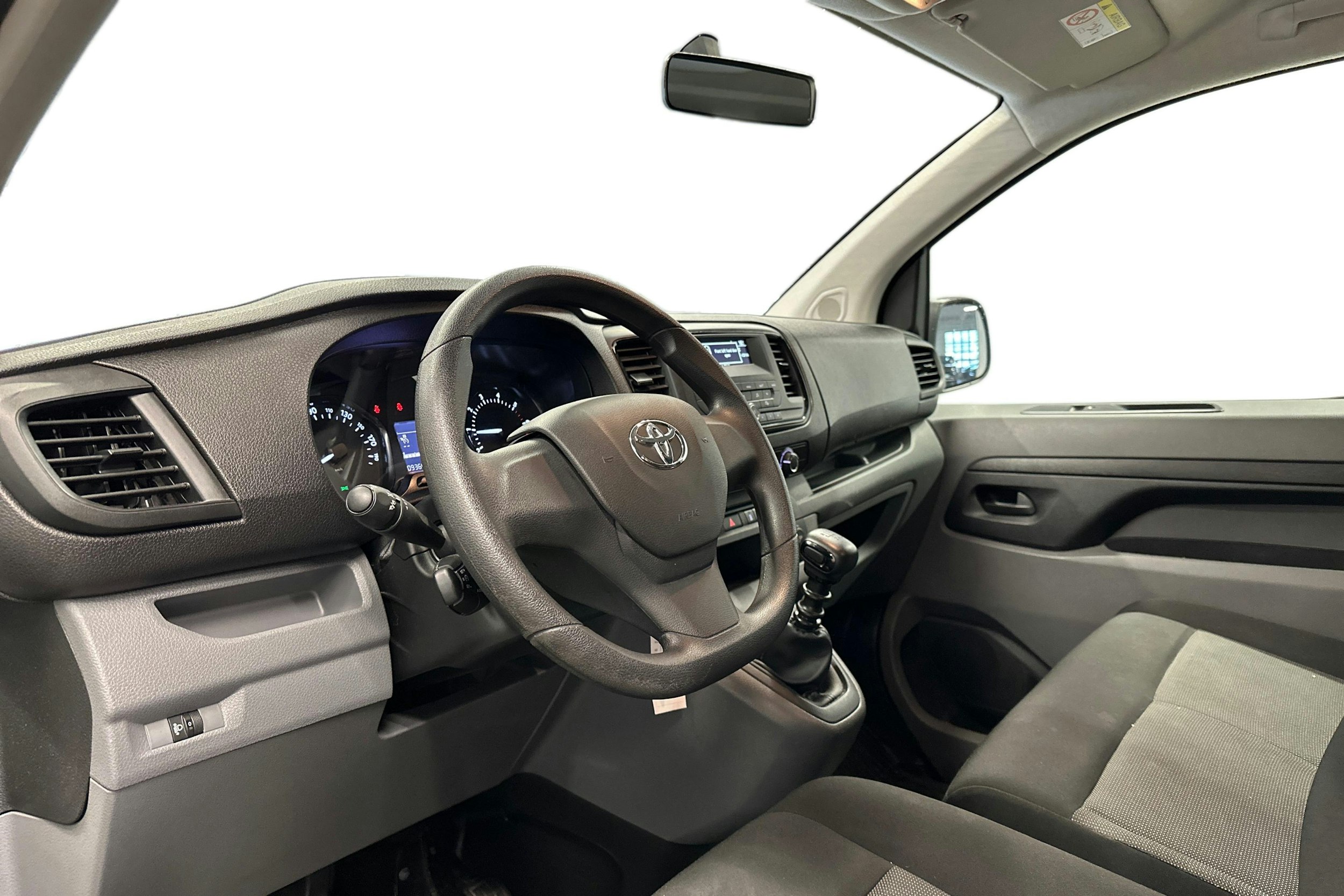 valkoinen Toyota Proace Verso 2022 kuva 3.