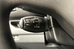 valkoinen Toyota Proace Verso 2022 kuva 11.