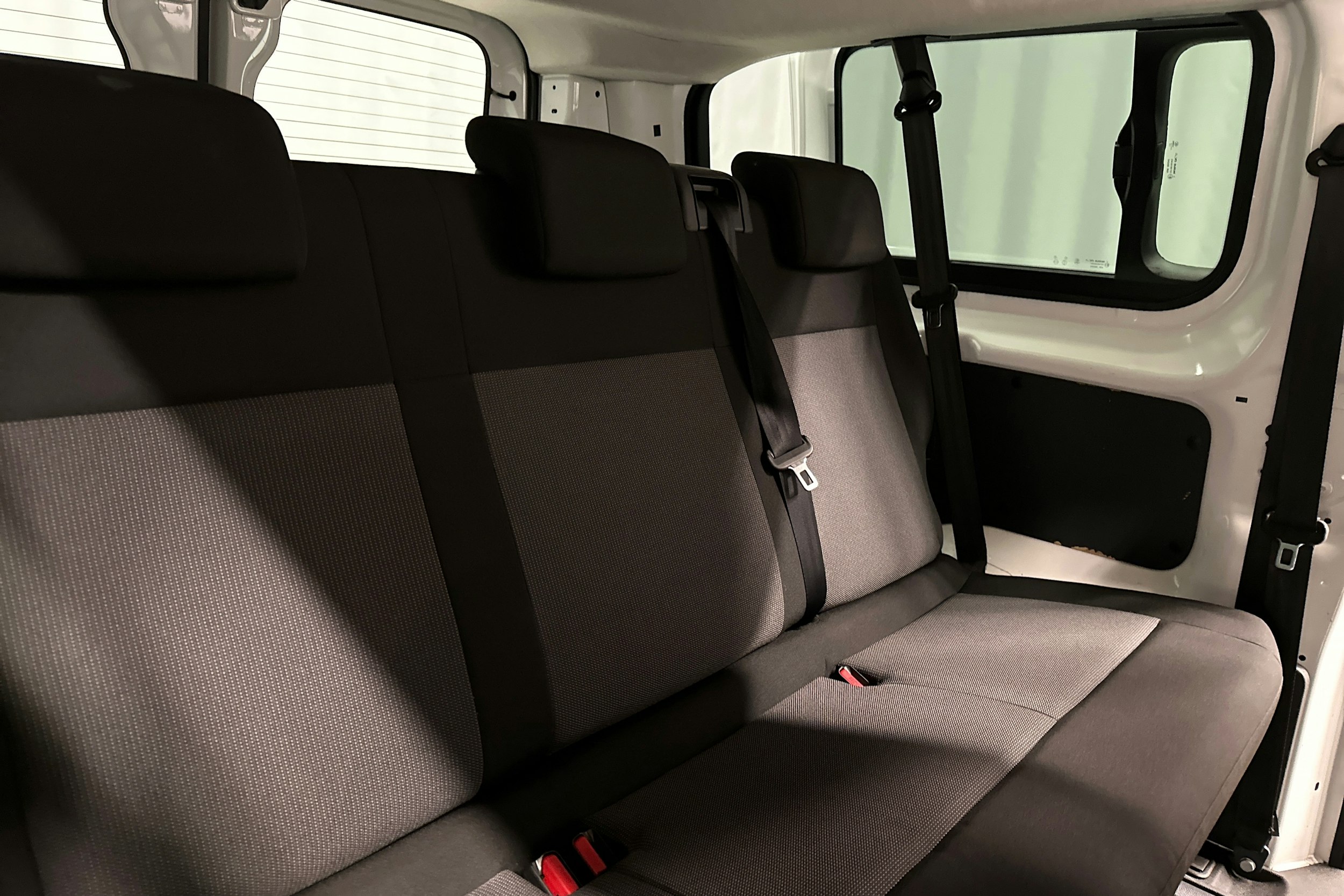 valkoinen Toyota Proace Verso 2022 kuva 21.