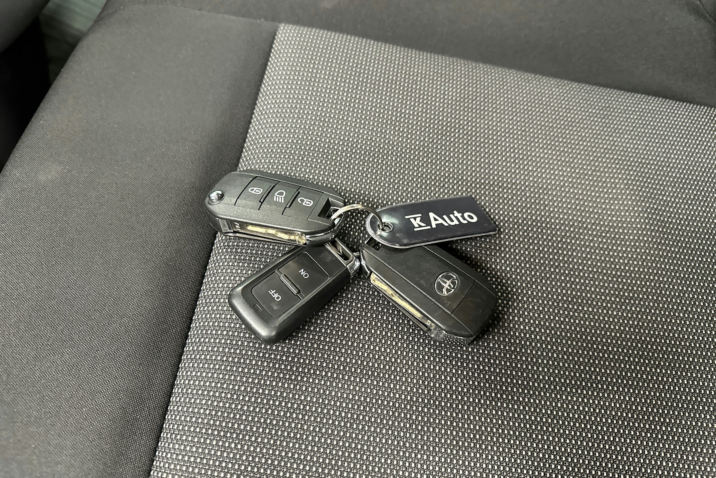 valkoinen Toyota Proace Verso 2022 kuva 25.