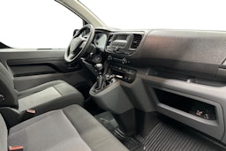 valkoinen Toyota Proace Verso 2022 kuva 6.