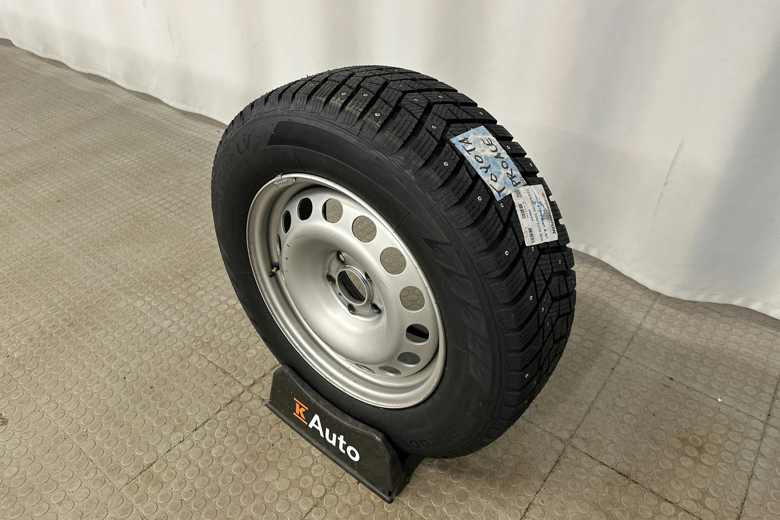 valkoinen Toyota Proace Verso 2022 kuva 10.