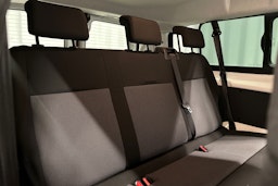 valkoinen Toyota Proace Verso 2022 kuva 19.