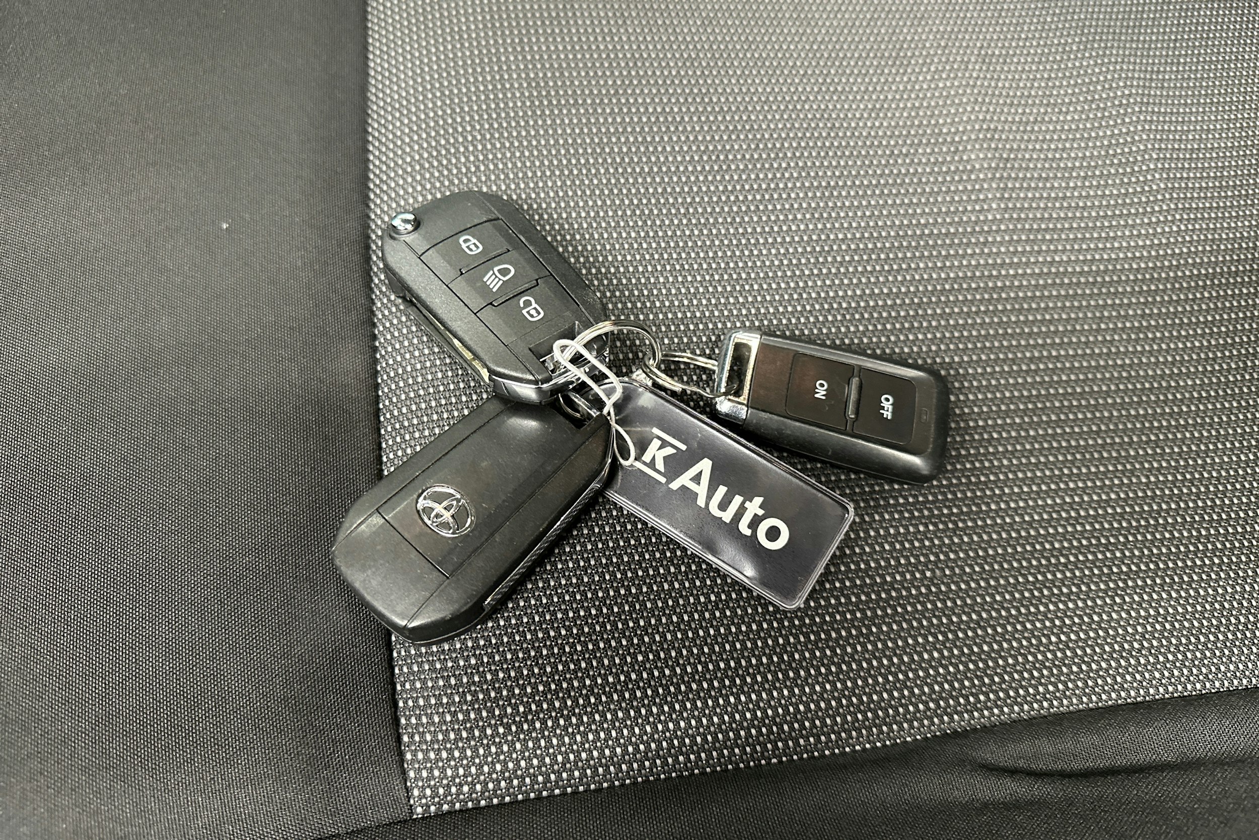 valkoinen Toyota Proace Verso 2022 kuva 23.