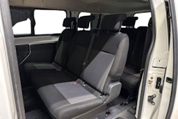 valkoinen Toyota Proace Verso 2022 kuva 11.