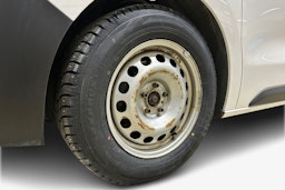 valkoinen Toyota Proace Verso 2022 kuva 12.