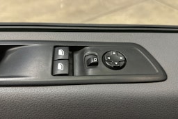 valkoinen Toyota Proace Verso 2022 kuva 13.