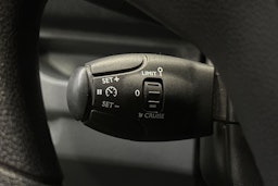 valkoinen Toyota Proace Verso 2022 kuva 16.