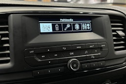 valkoinen Toyota Proace Verso 2022 kuva 19.