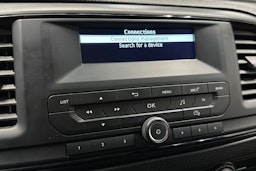 valkoinen Toyota Proace Verso 2022 kuva 20.