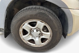 ruskea (beige) Toyota RAV4 2002 kuva 11.