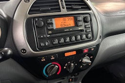 ruskea (beige) Toyota RAV4 2002 kuva 16.