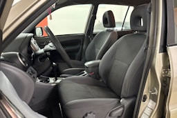 ruskea (beige) Toyota RAV4 2002 kuva 19.
