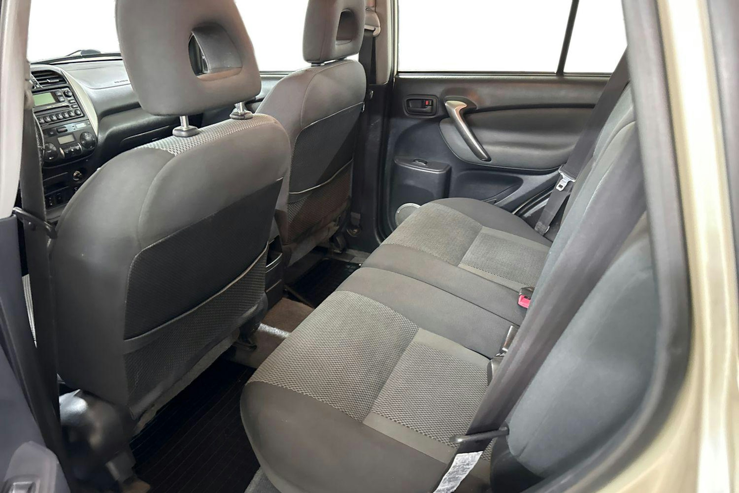 ruskea (beige) Toyota RAV4 2004 kuva 10.