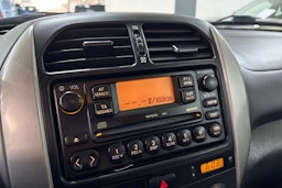 ruskea (beige) Toyota RAV4 2004 kuva 17.