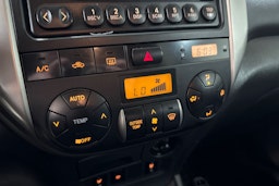 ruskea (beige) Toyota RAV4 2004 kuva 18.