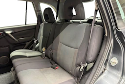 harmaa Toyota RAV4 2005 kuva 11.