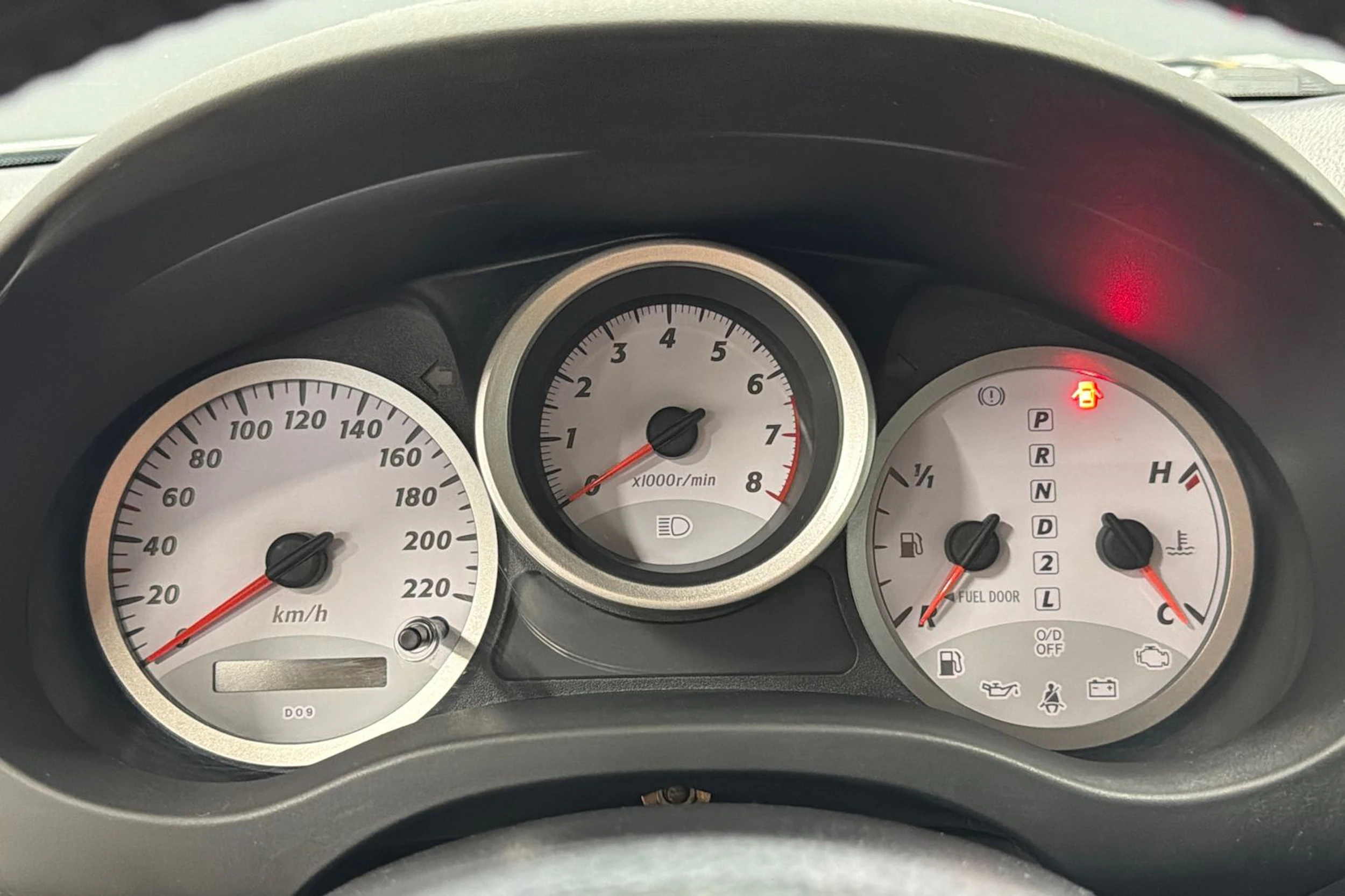 harmaa Toyota RAV4 2005 kuva 17.