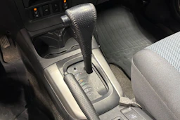 harmaa Toyota RAV4 2005 kuva 21.