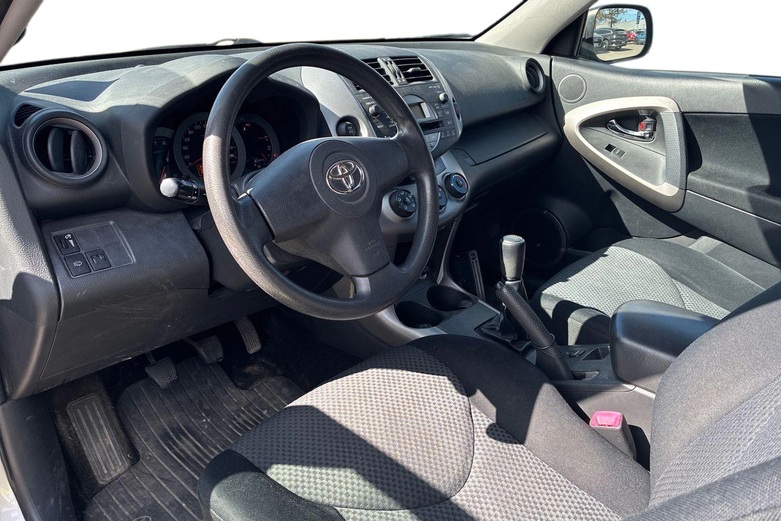 Hopea Toyota RAV4 2006 kuva 3.