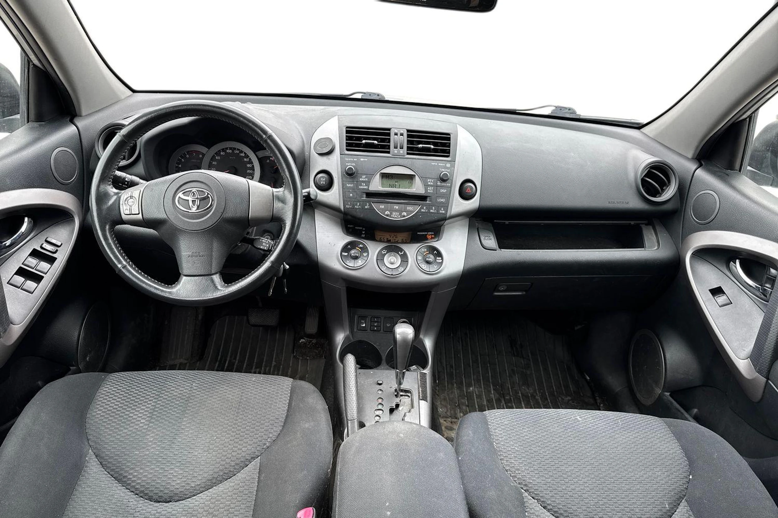 hopea Toyota RAV4 2006 kuva 7.