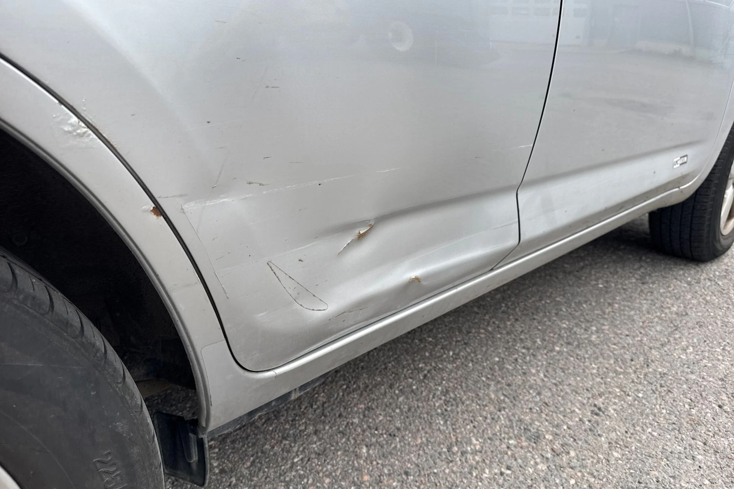 hopea Toyota RAV4 2006 kuva 12.